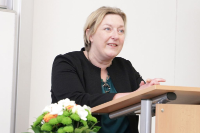 Prednáška J. E. Hildy Ó Riain, veľvyslankyne Írskej republiky na Slovensku